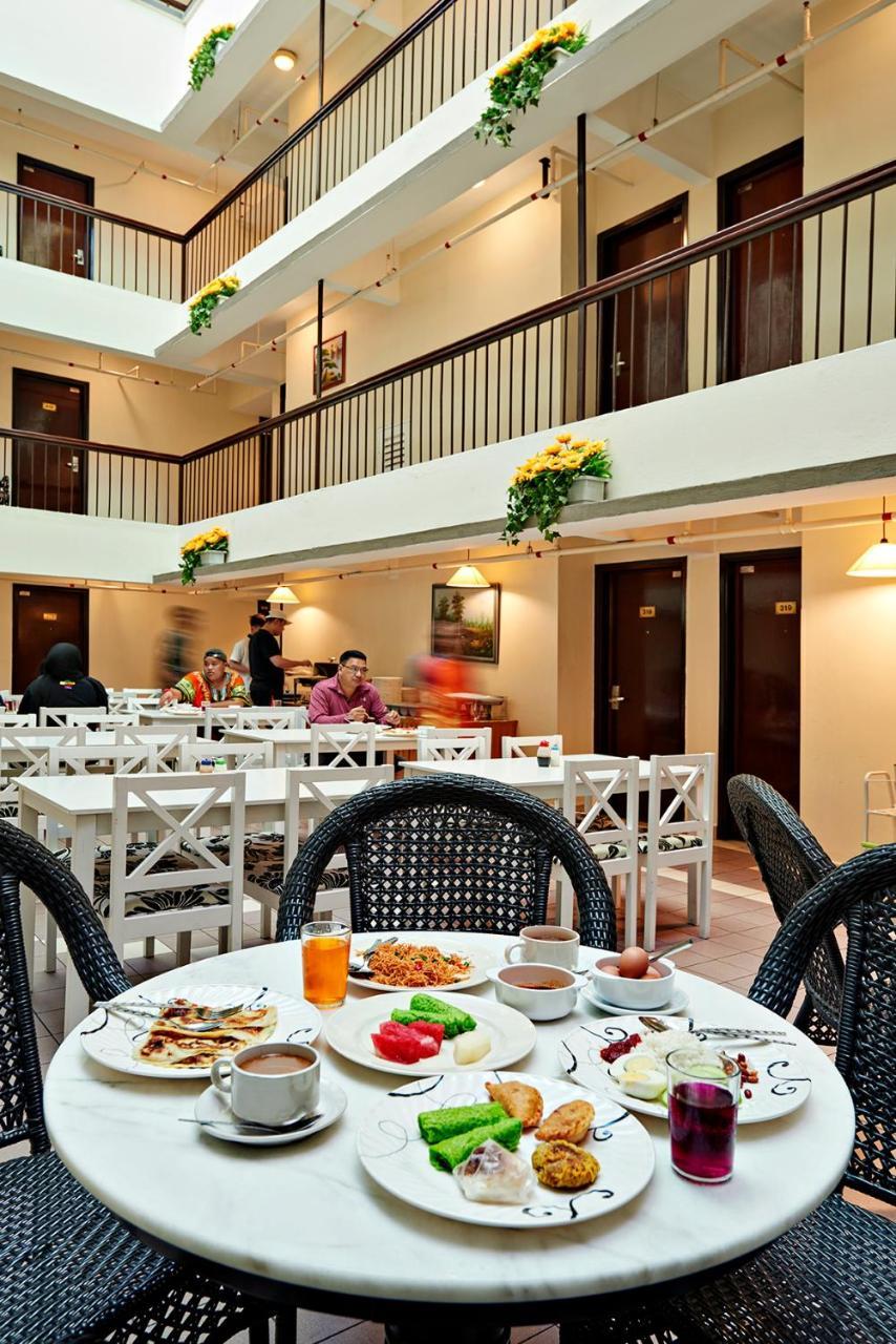 Palace Hotel Kuala Lumpur Exterior photo
